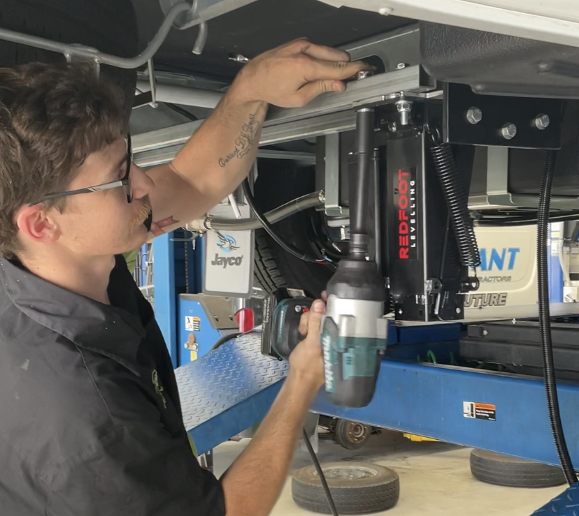 Elevate Your Australian Adventures with the Redfoot Leveling System